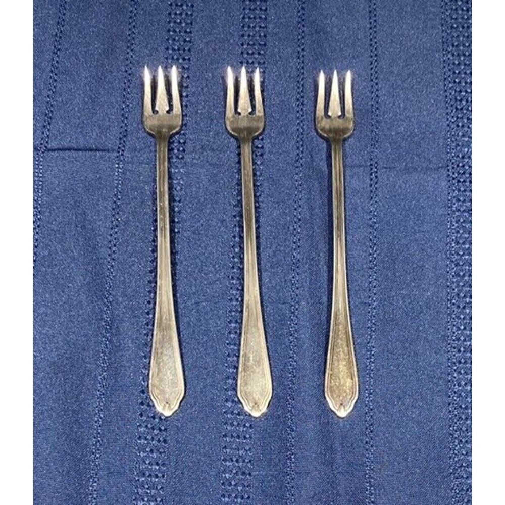 Vtg 30s Hadley Oneida Hotel Plate Cocktail/Seafood Fork Silverplate 6" Detroit
